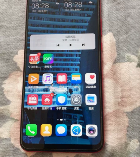 华为novo3，6+128，9成新，全部原...