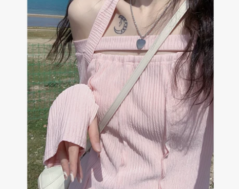 財哥不熬夜自制粉色挂脖连衣裙春季新款长袖短...