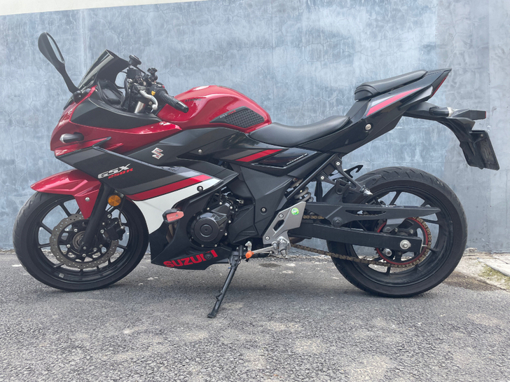 帮朋友转 铃木gsx250R-A新手神车...