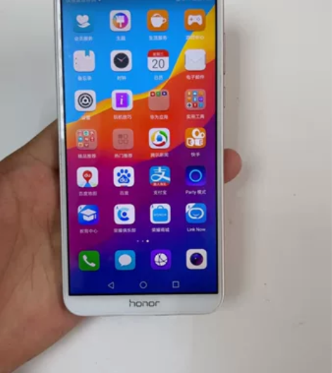 荣耀畅玩7c内存4?64几乎全新，所有功能...
