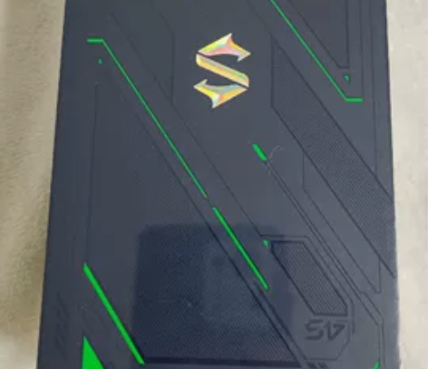 全新未拆封黑鲨4s，雾白色，12+256g...