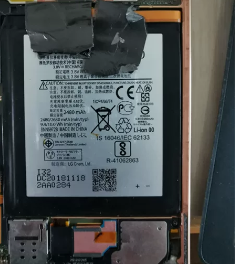 moto z带摩电模块，电池21年买的耐用...