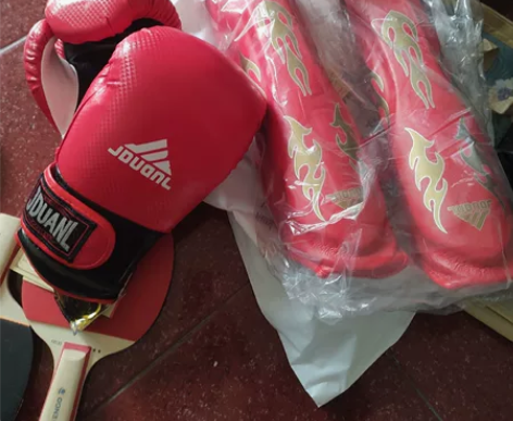 拳击套装，送三个乒乓球拍，永泰东里自提 感...