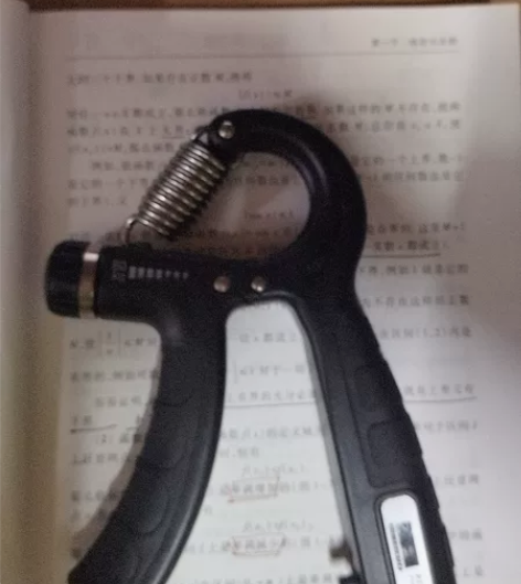 60kg可调节握力器，快手二十入手，轻微磨...