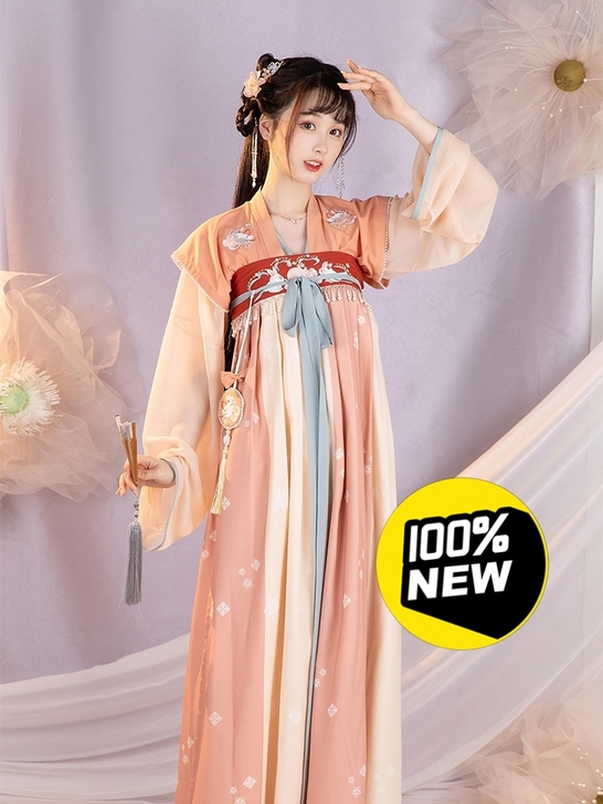 全新全新 ！玉兔儿汉服，S号