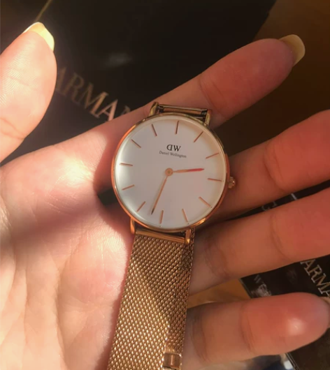 DW 手表保真 dw 99新买回来没带过几...