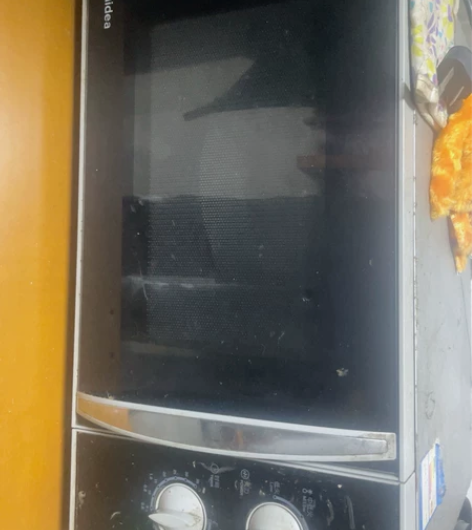 美的微波炉，需自提 感兴趣的话点“我想要”...