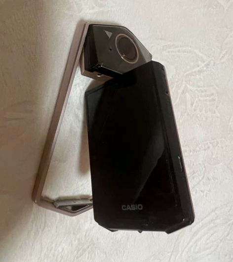 卡西欧tr600 当时炒的价格很高 600...