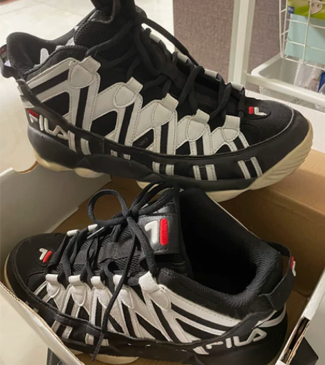 之前给老公买的斐乐篮球鞋，买小了，但是穿过...