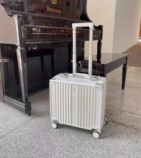 全新  未拆封   低价出 感兴趣的话点“...