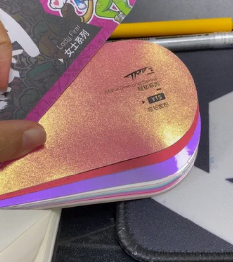 汽车个性改色贴膜，看到这个是色卡目前流行色...