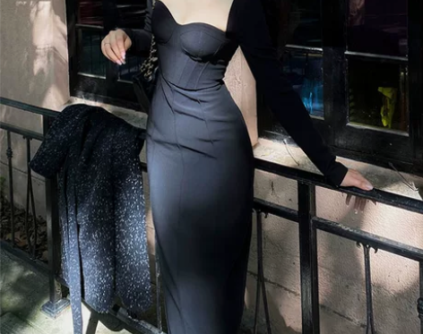 法式复古赫本风方领高腰显瘦黑色气质修身性感...