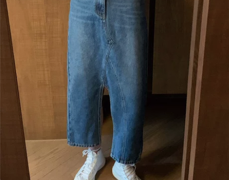 吱呤  牛仔半身裙女2020新款早春直筒开...