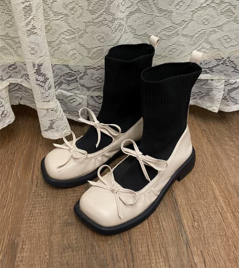 可爱风双蝴蝶结连袜小皮鞋 搭配小裙子很好看...