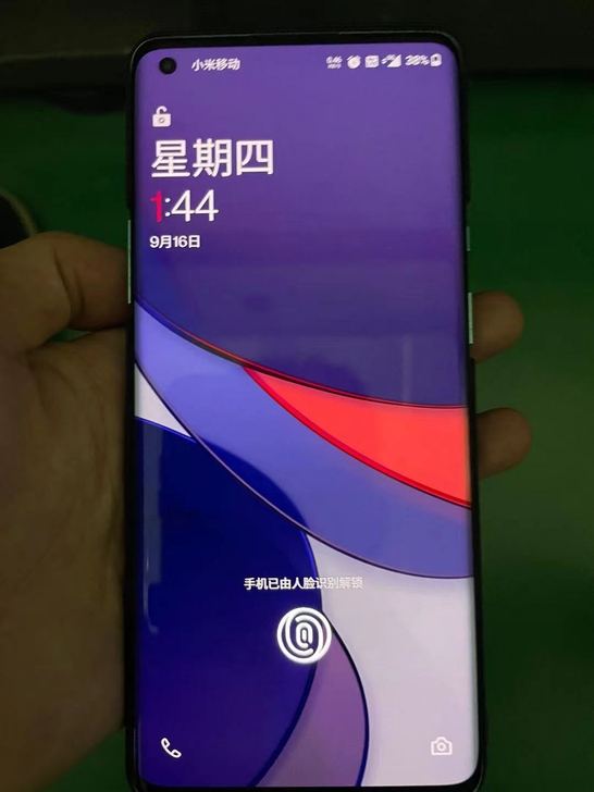 一加8pro国行128G手机自用，现有两台...