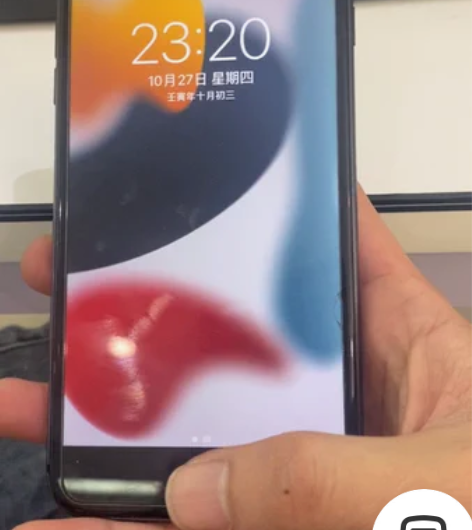 自用苹果8puls，什么都ok，无任何问题...