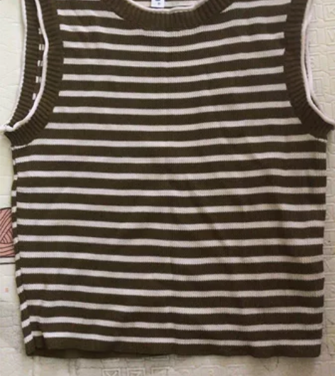 针织背心 爱衣服全新均码 感兴趣的话点“我...