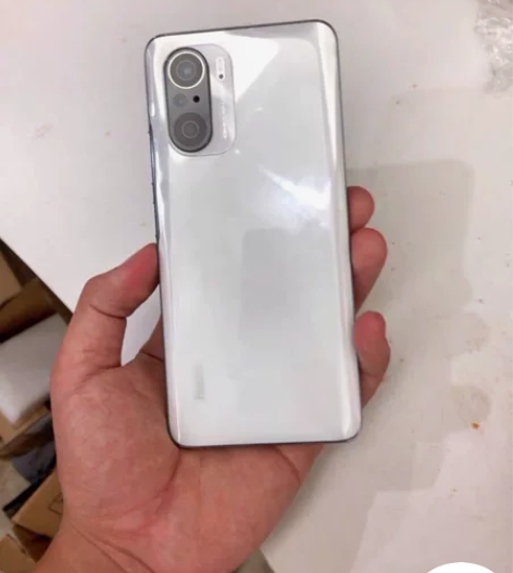 红米k40 8+128顶配，骁龙870处理...