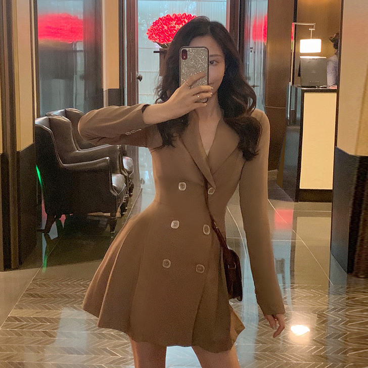 姿女阁 连衣裙