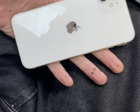 苹果11 128g国行无磕碰无划痕完美成色...