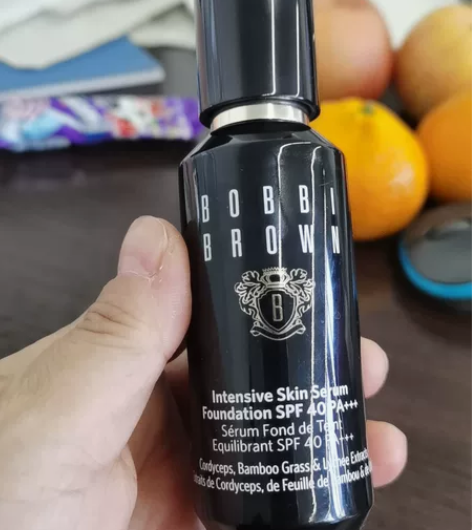 Bobbi brown粉底液 9新 不喜欢...