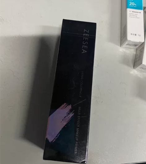 滋色隔离保质期到2024.10 感兴趣的话...