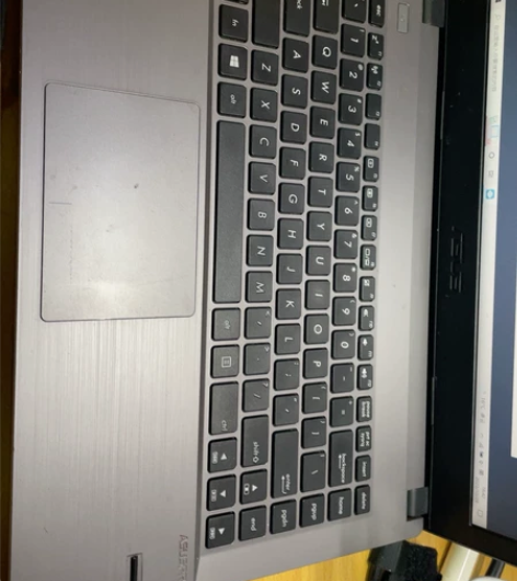 Asus/华硕P2440UQ 18年购入，...