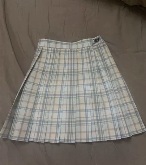 全新jk群，m码50 感兴趣的话点“我想要...