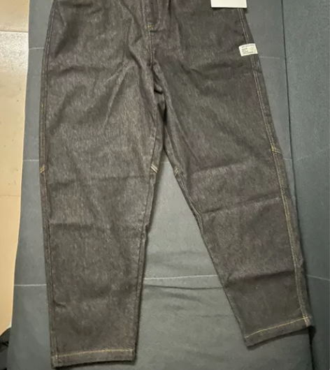 休闲牛仔裤，黑色XXL，全新，买来太大了，...