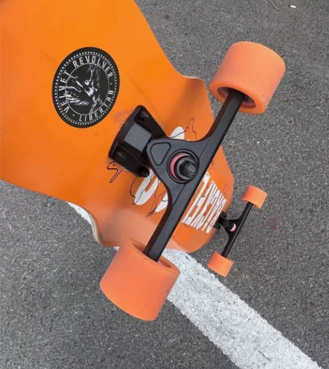 【黄岛开发区自提周边可送】弘鹰滑板长板初学...