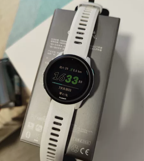 佳明（GARMIN）跑步手表Forerun...