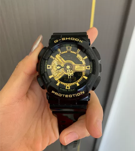 GA-110GB黑金手表卡西欧G-SHOC...