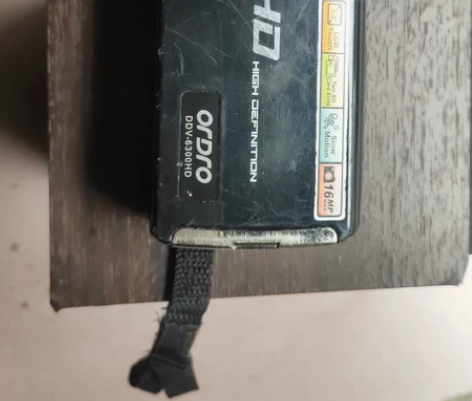 欧达DDV－6300HD相机，里面没有电池...