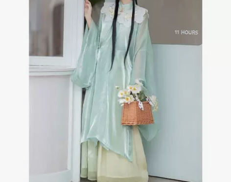 云芳晴四时景原创汉服立领明制云肩