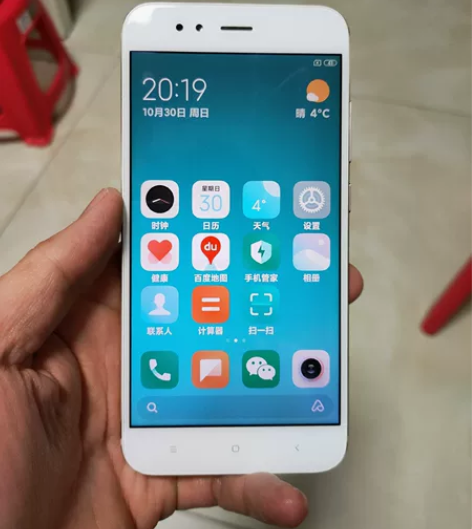 小米手机 MI 5X,手机挺新的,磨损比较...