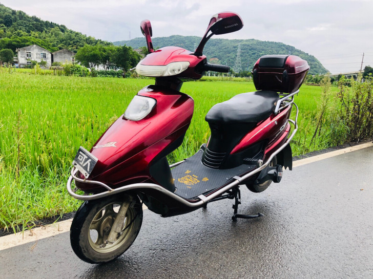 实测续航里程52公里可人电瓶车，功能一切正...