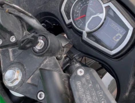 国威GW250双缸跑车 新车491公里 去...