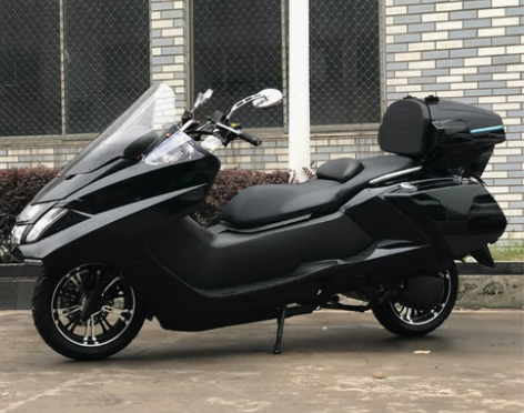 全新巡洋舰T2大型踏板摩托车跑车国四电喷