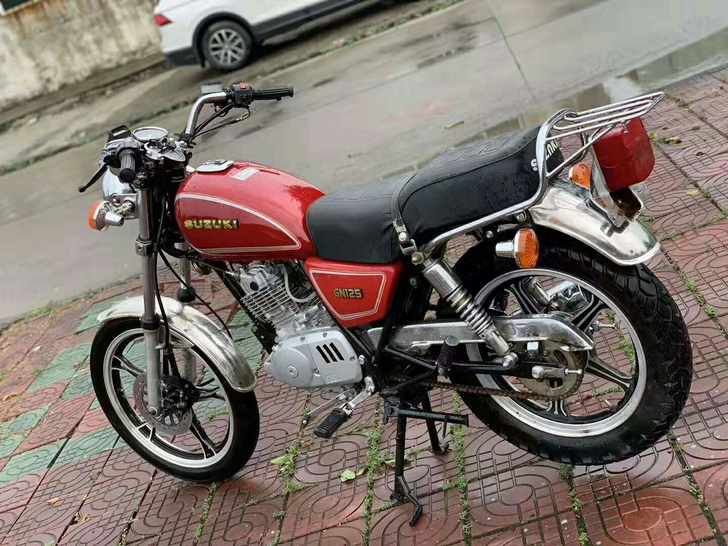 铃木太子125cc.原版原漆 机头无拆无修...