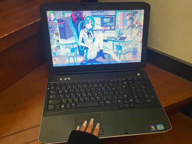 本人自用九成新15寸 i7戴尔笔记本电脑 ...