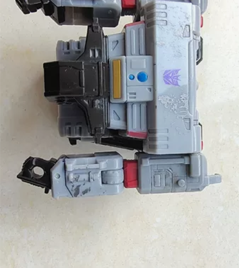 变形金刚围城威震天！尸体！如图！ 售出不退...