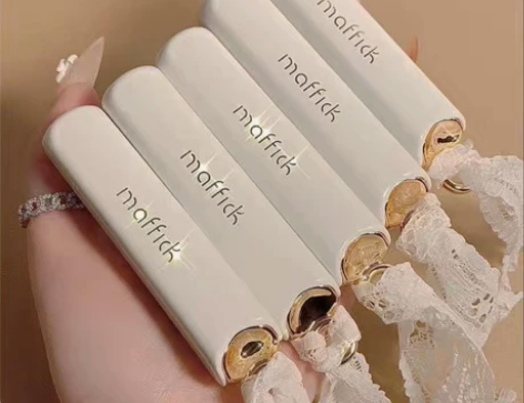 原价79一支！MAFFICK不掉色不沾杯轻...