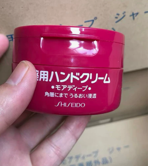 日本进口护手霜红罐美白嫩肤滋润保湿补水秋冬...