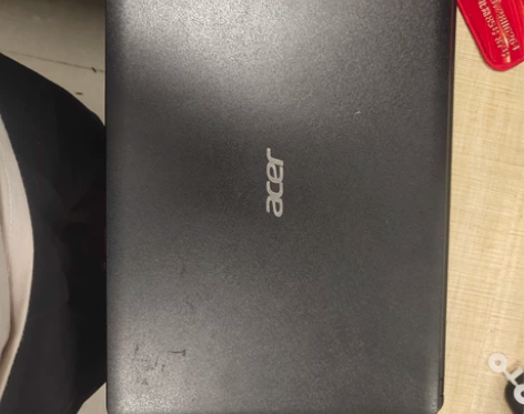 宏基笔记本一台，表面贴膜，具体看图，i5三...