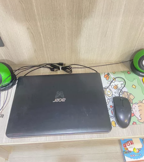 家中闲置一台宏基笔记本电脑一台 公司停运营...