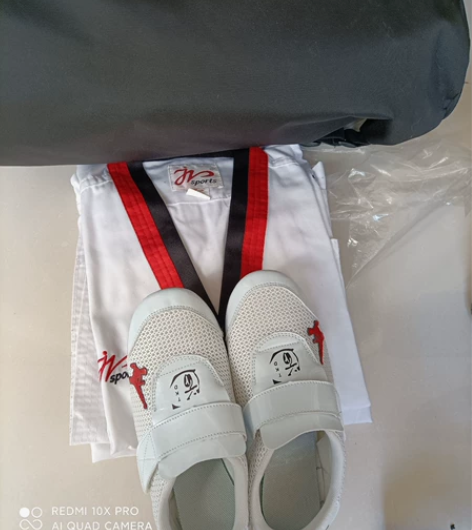 80元转，护具+头盔+道服+道鞋 感兴趣的...