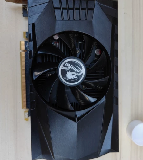 七彩虹440雷暴鲨D5 1G原装无拆修 感...