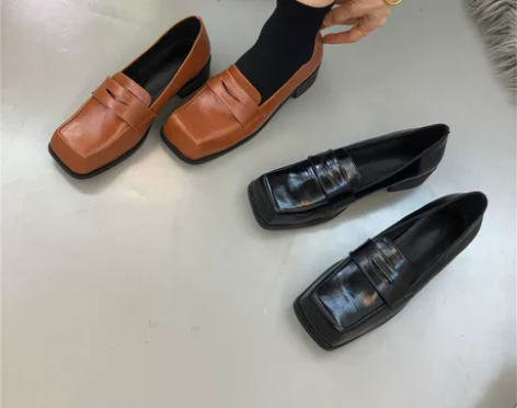 巨显瘦必入款！2021年早秋新款韩国英伦风...