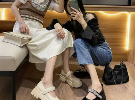 松糕增高小皮鞋女英伦2021圆头法式春秋单...