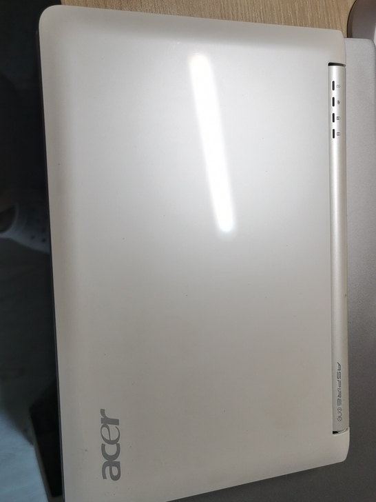 笔记本电脑acer九成新